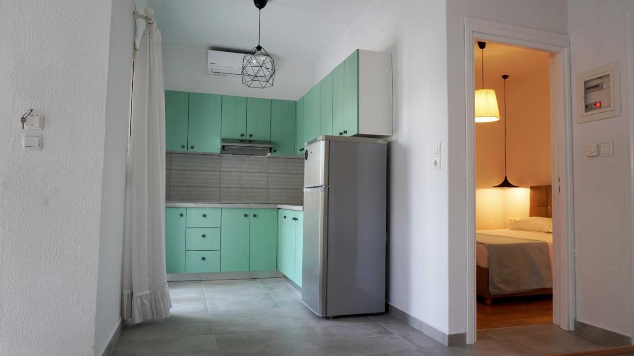 Villa Karras เนอาวรัสนา ภายนอก รูปภาพ