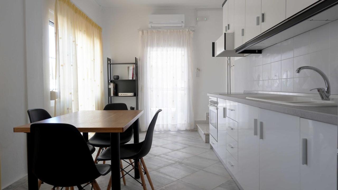 Villa Karras เนอาวรัสนา ภายนอก รูปภาพ